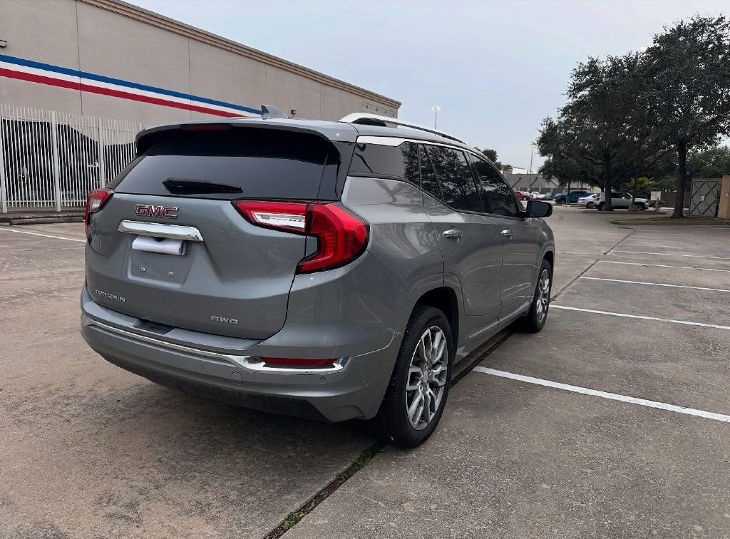 2023 GMC Terrain Image 6