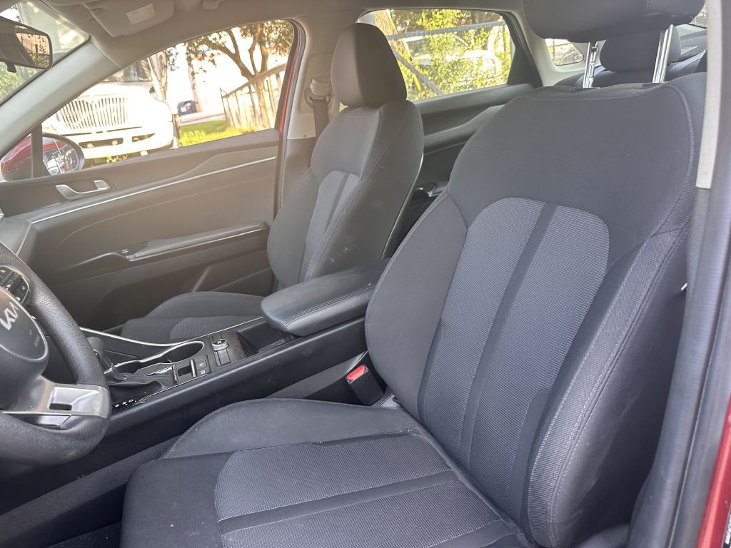 2022 Kia K5 Image 9