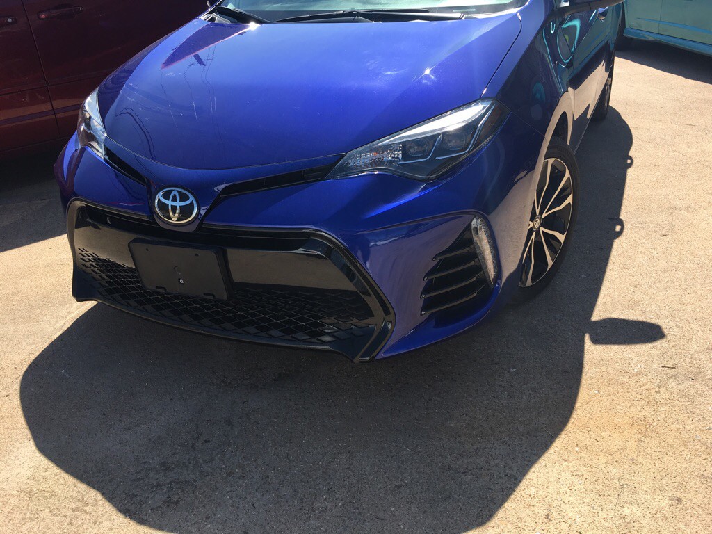 2017 Toyota Corolla Image 1