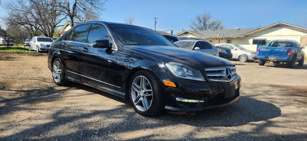 2012 Mercedes-Benz C-Class Image 1
