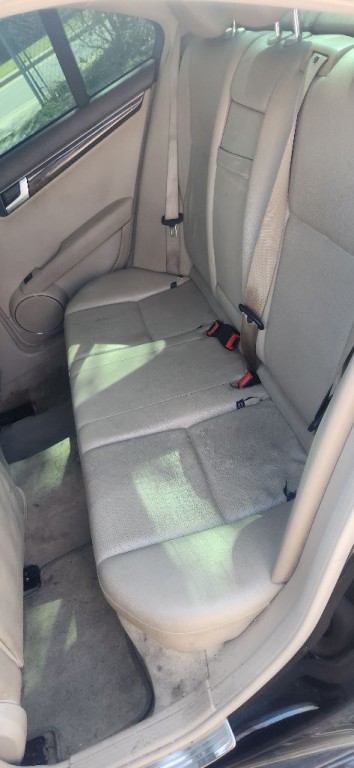 2012 Mercedes-Benz C-Class Image 5