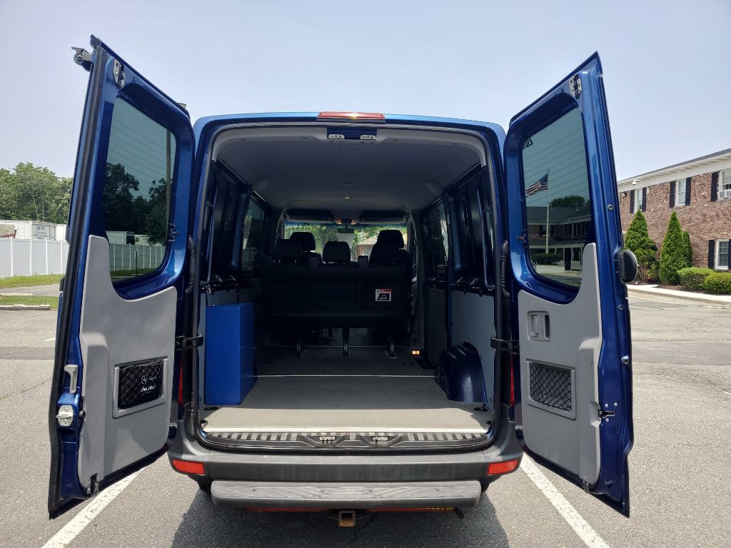 2012 Mercedes-Benz Sprinter Image 6