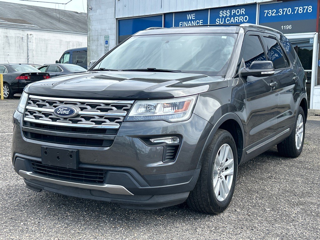 2018 Ford Explorer Image 1