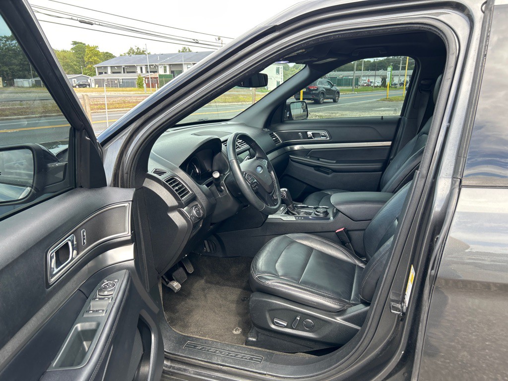 2018 Ford Explorer Image 6
