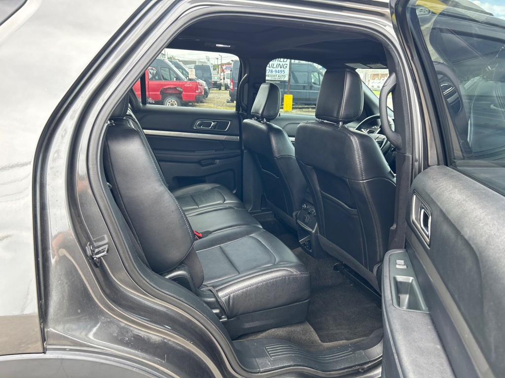 2018 Ford Explorer Image 10
