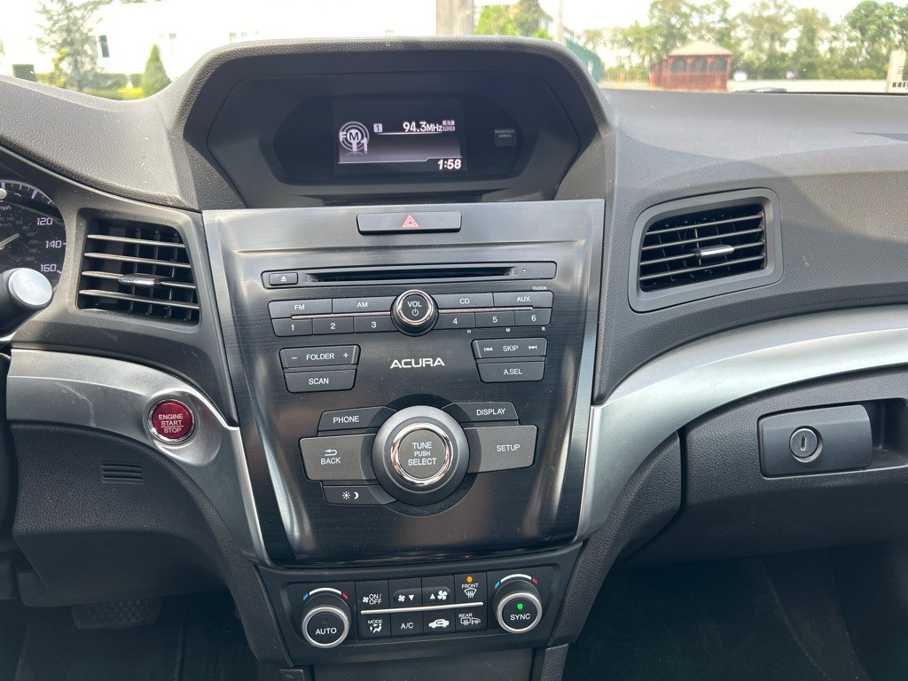 2017 Acura ILX Image 14