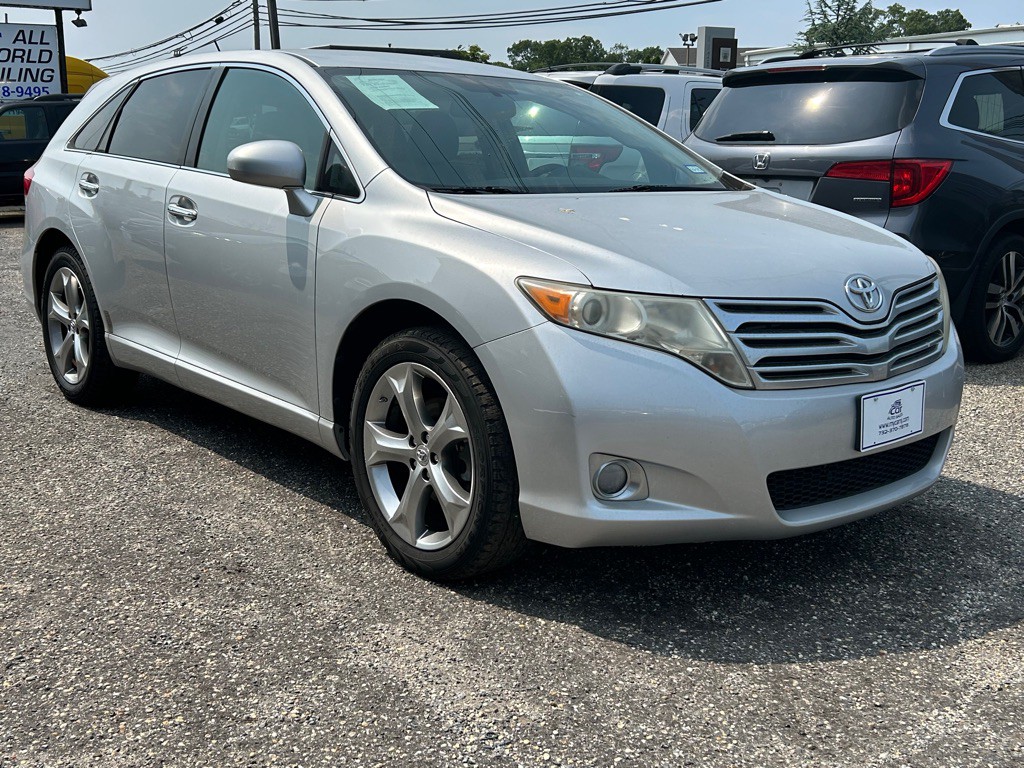 2009 Toyota Venza Image 2