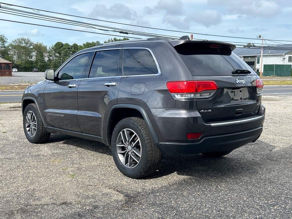 2017 Jeep Grand Cherokee Image 4