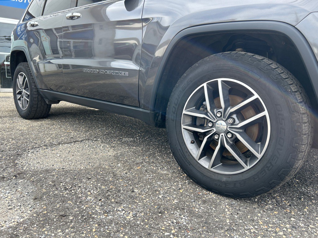 2017 Jeep Grand Cherokee Image 7