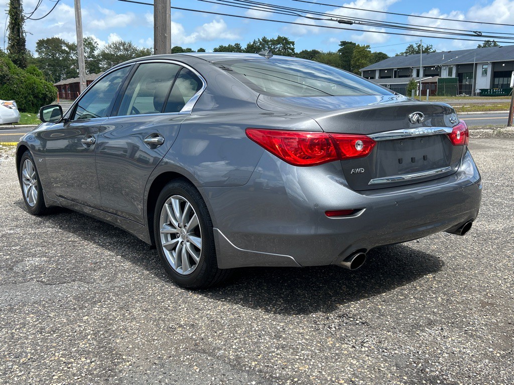 2016 INFINITI Q50 Image 7