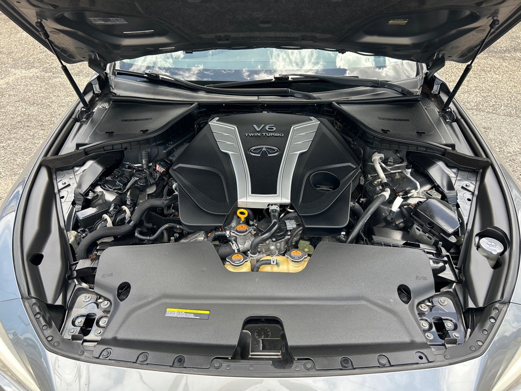 2016 INFINITI Q50 Image 17