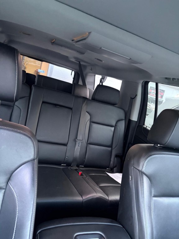 2018 Chevrolet Suburban Image 5