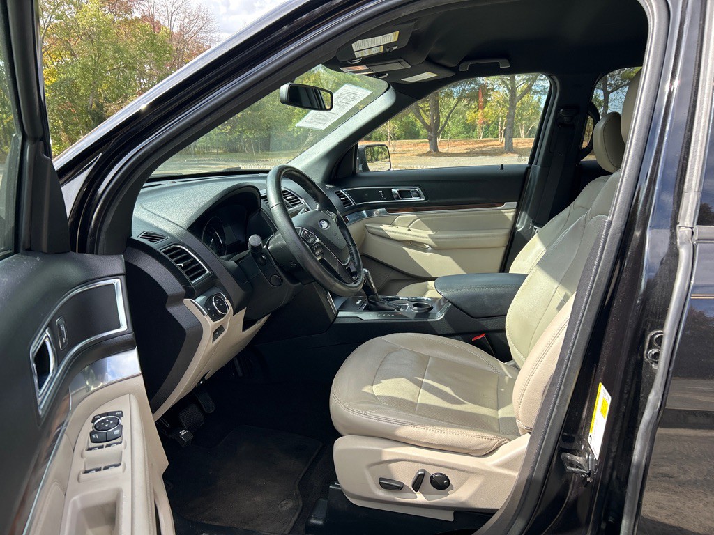 2019 Ford Explorer Image 15