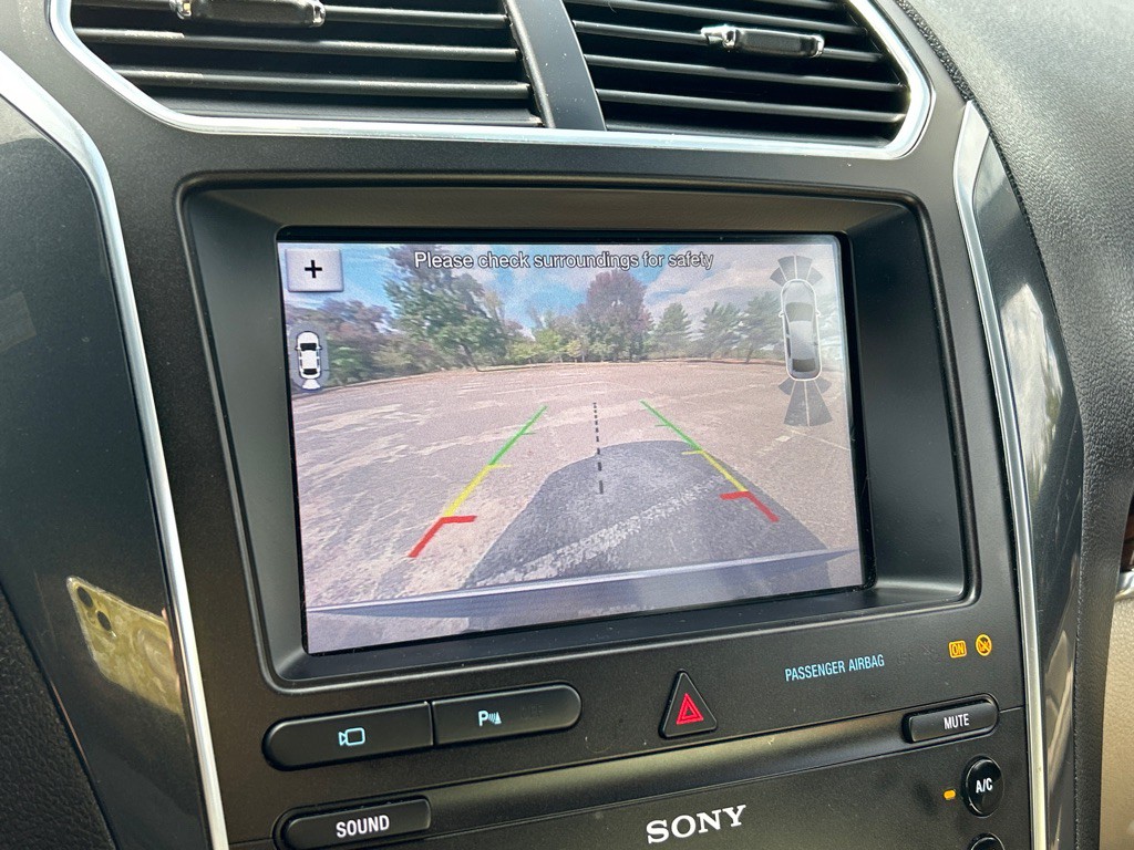 2019 Ford Explorer Image 19