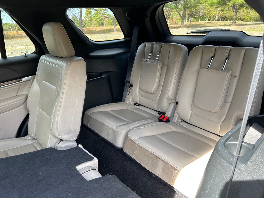 2019 Ford Explorer Image 29