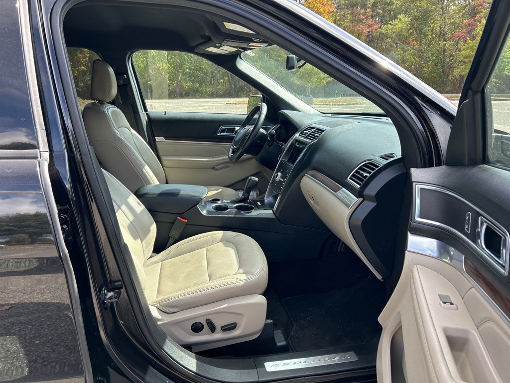 2019 Ford Explorer Image 33