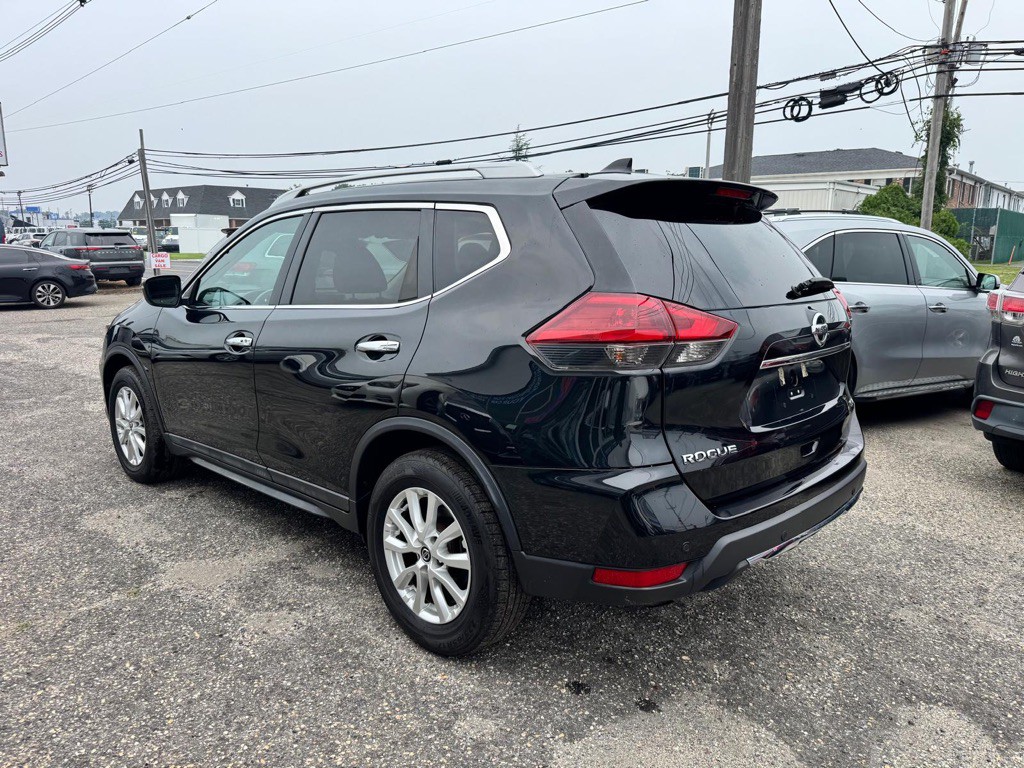 2020 Nissan Rogue Image 2