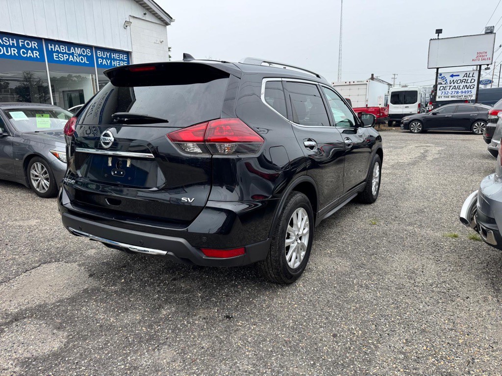 2020 Nissan Rogue Image 3