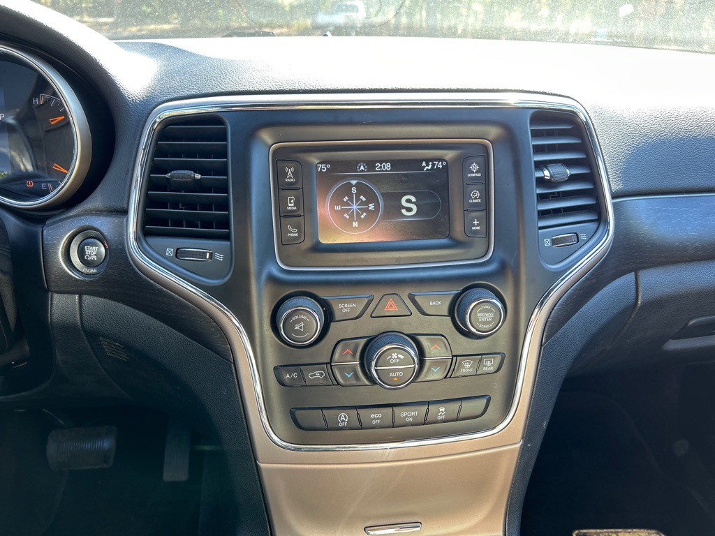 2016 Jeep Grand Cherokee Image 16