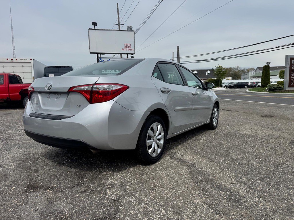 2016 Toyota Corolla Image 2