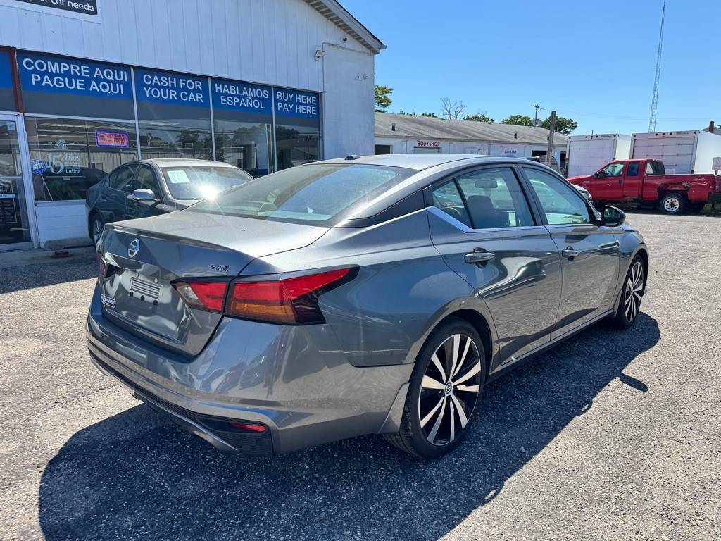 2019 Nissan Altima Image 2