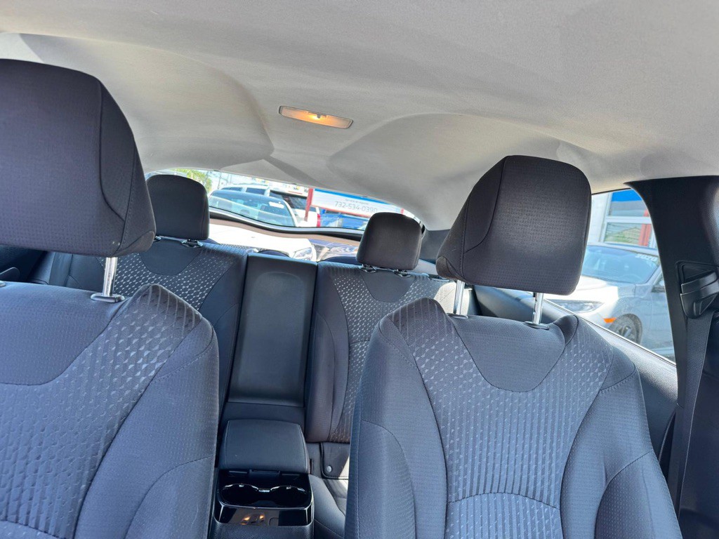 2017 Toyota Prius Image 8
