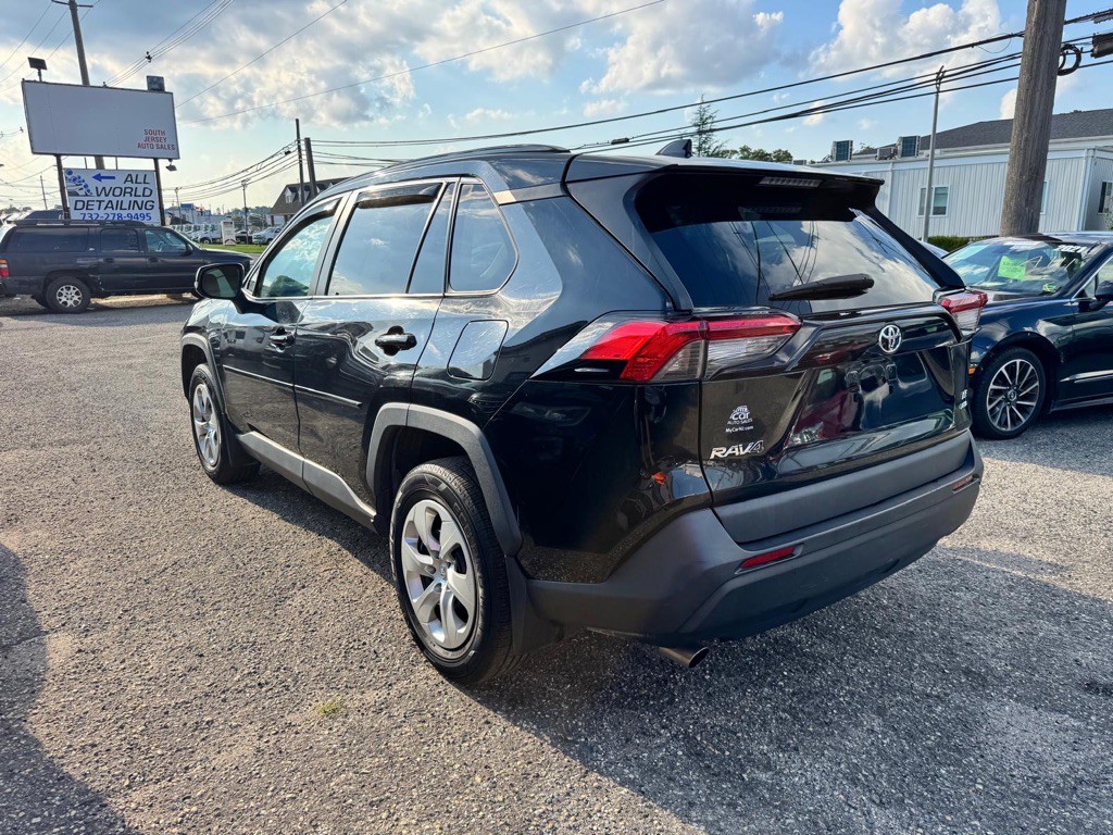 2019 Toyota Rav4 Image 3