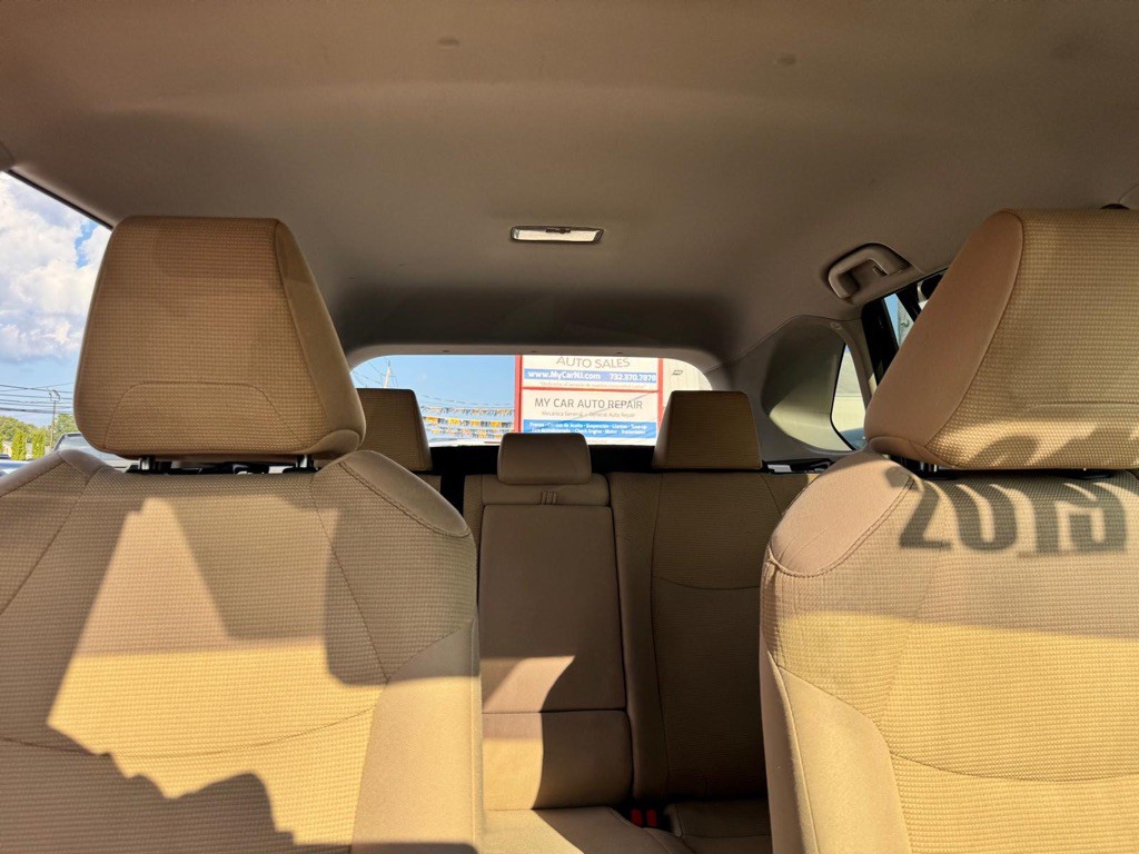 2019 Toyota Rav4 Image 8