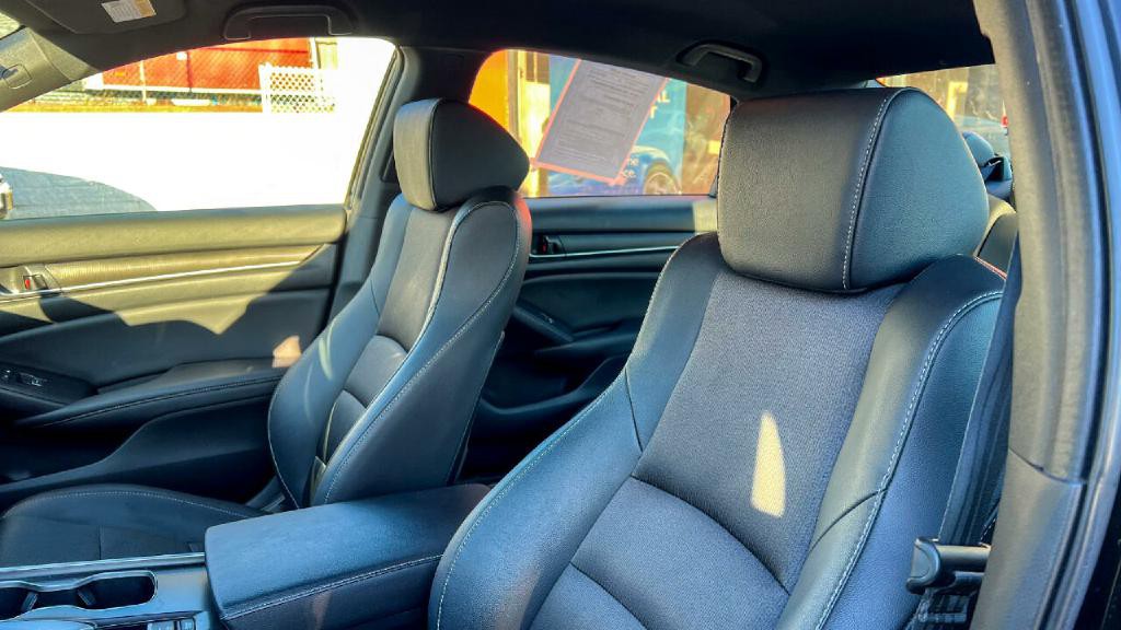 2019 Honda Accord Image 13