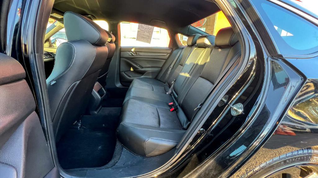2019 Honda Accord Image 14