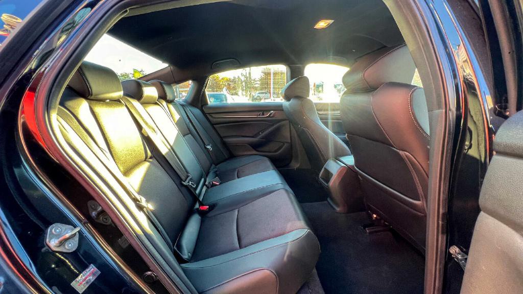 2019 Honda Accord Image 16