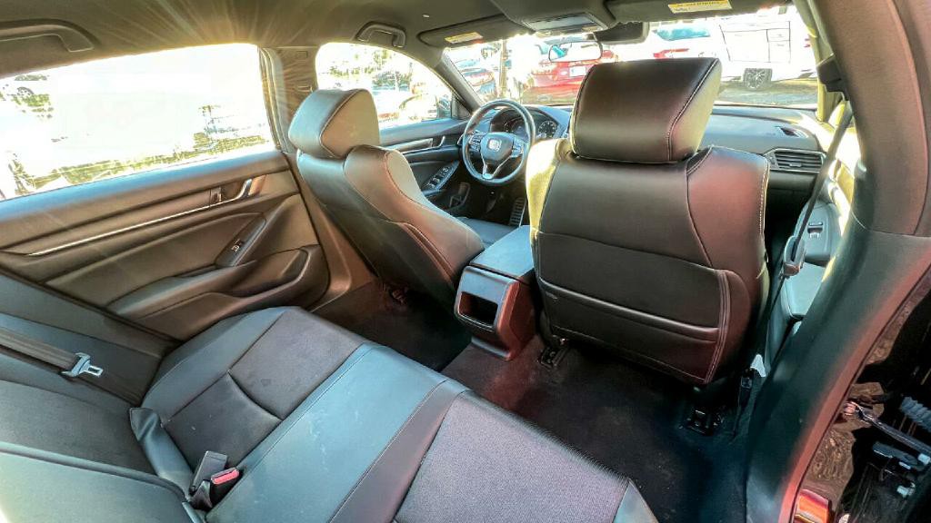 2019 Honda Accord Image 17