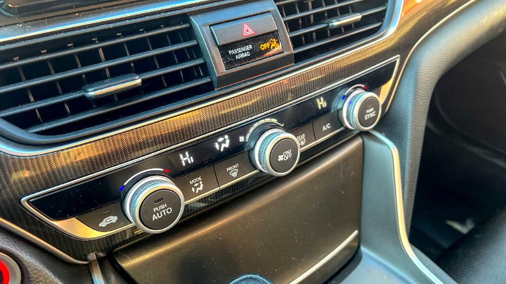 2019 Honda Accord Image 39