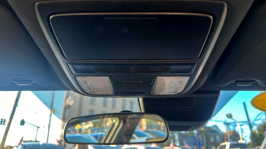 2019 Honda Accord Image 43