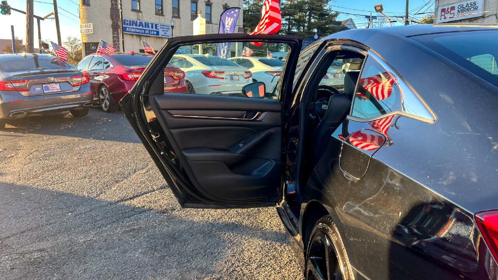 2019 Honda Accord Image 46