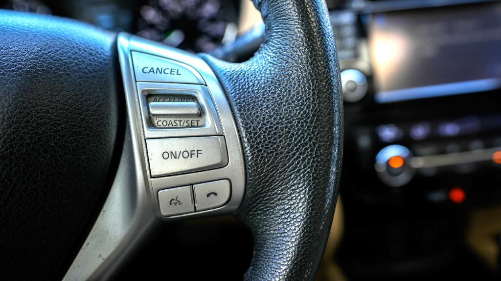 2016 Nissan Rogue Image 27