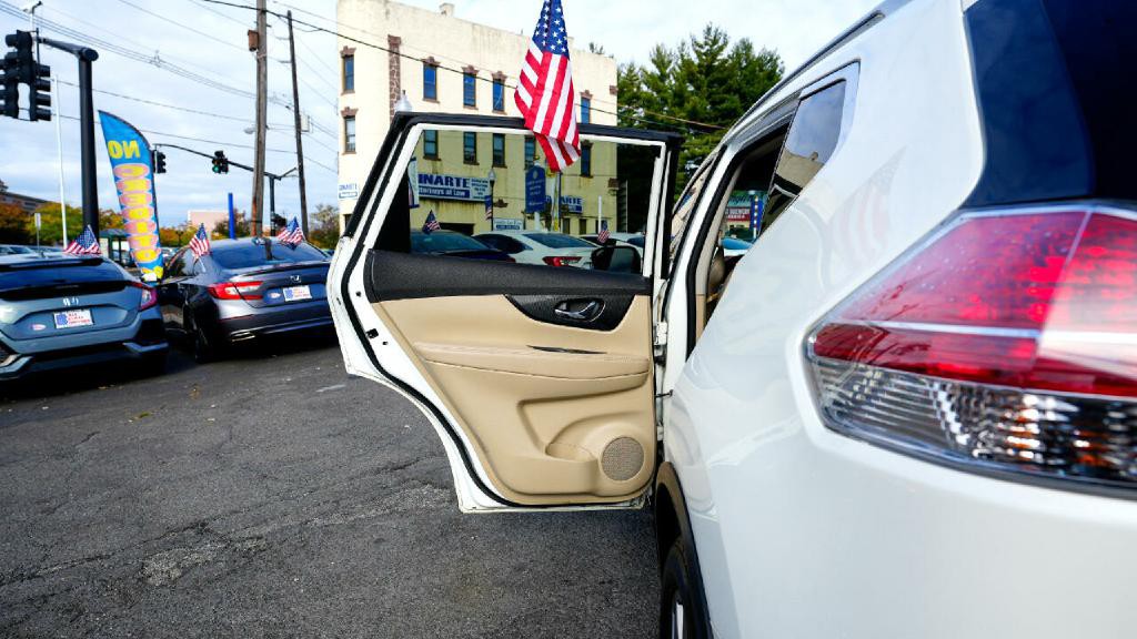 2016 Nissan Rogue Image 46