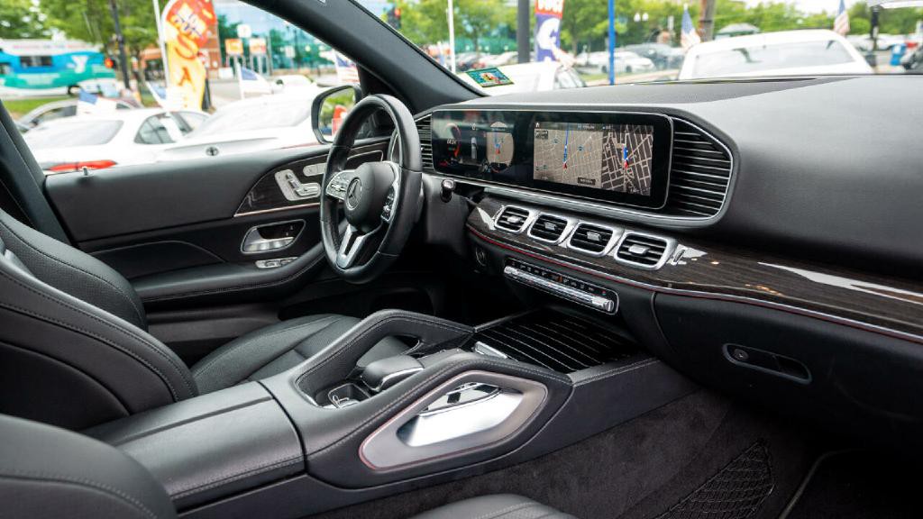 2020 Mercedes-Benz GLE-Class Image 21