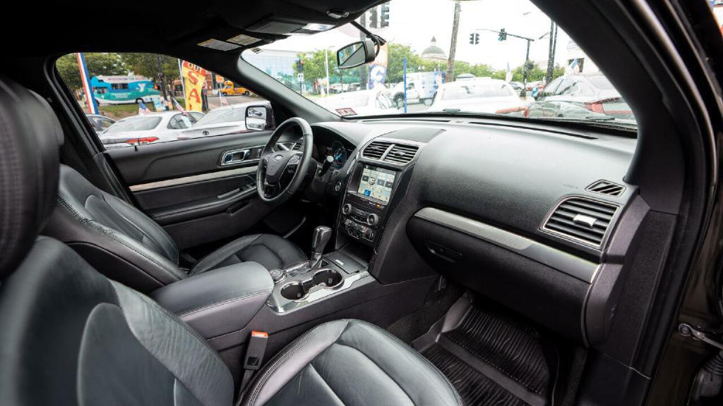 2018 Ford Explorer Image 25