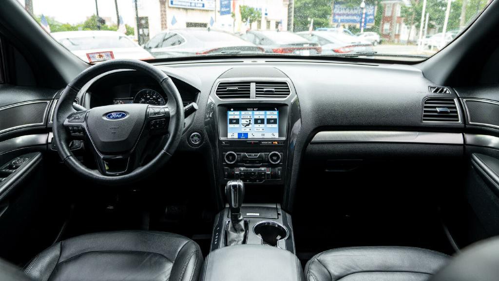 2018 Ford Explorer Image 29