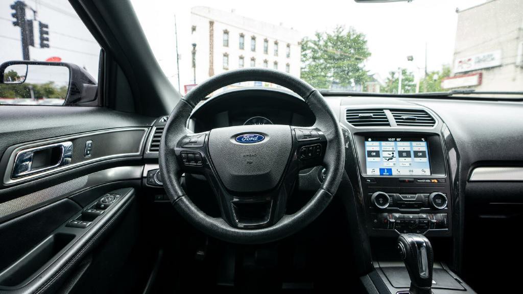 2018 Ford Explorer Image 30