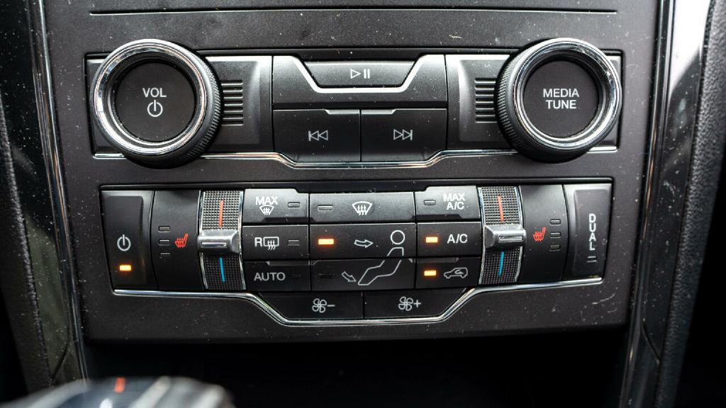 2018 Ford Explorer Image 40