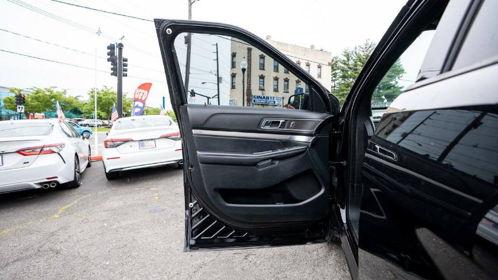 2018 Ford Explorer Image 47