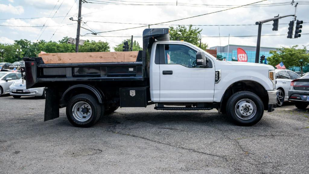 2019 Ford F-350 Image 9