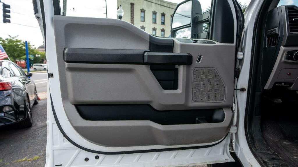 2019 Ford F-350 Image 42