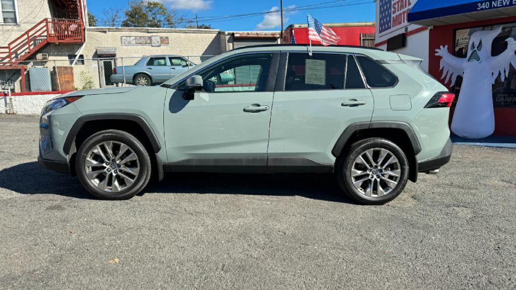 2021 Toyota Rav4 Image 3