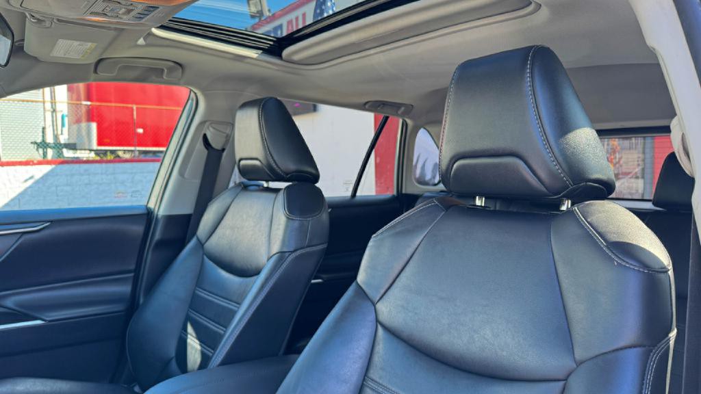 2021 Toyota Rav4 Image 12