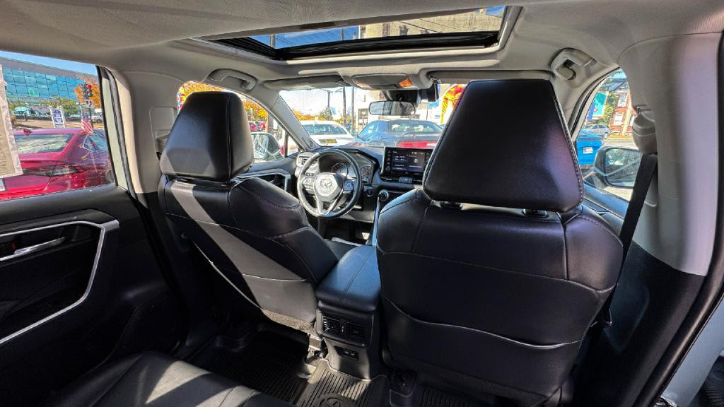 2021 Toyota Rav4 Image 16