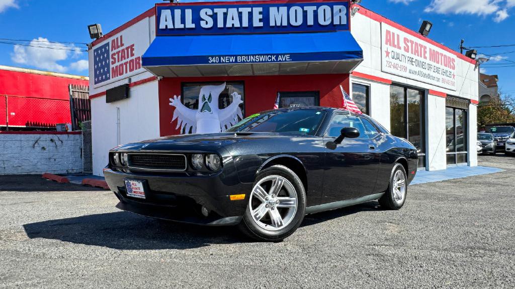 2010 Dodge Challenger Image 2