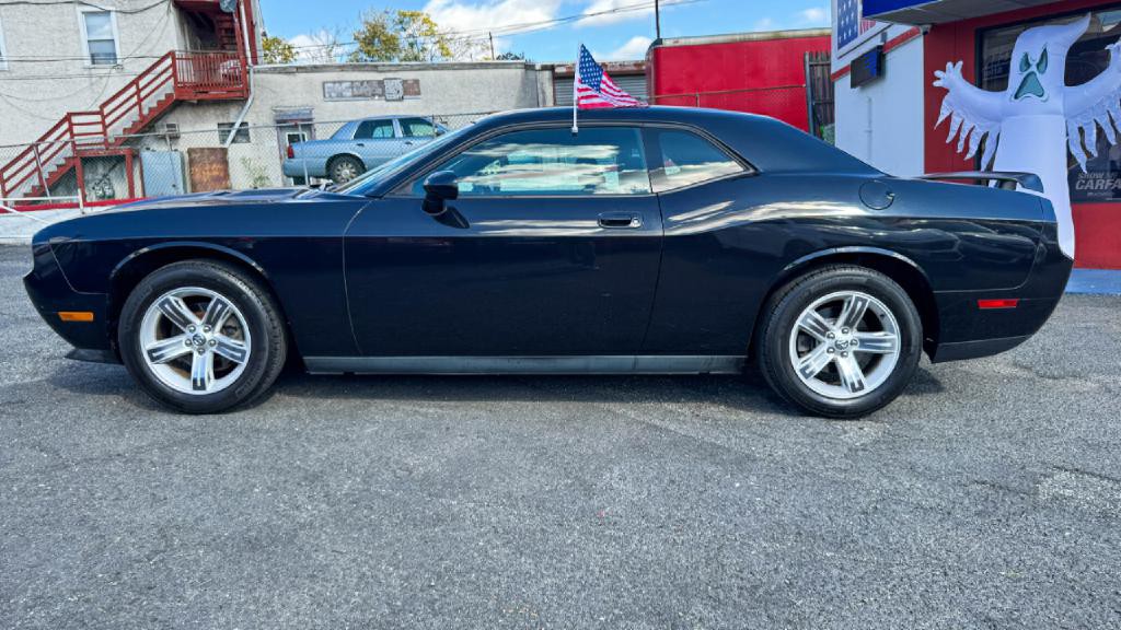 2010 Dodge Challenger Image 3